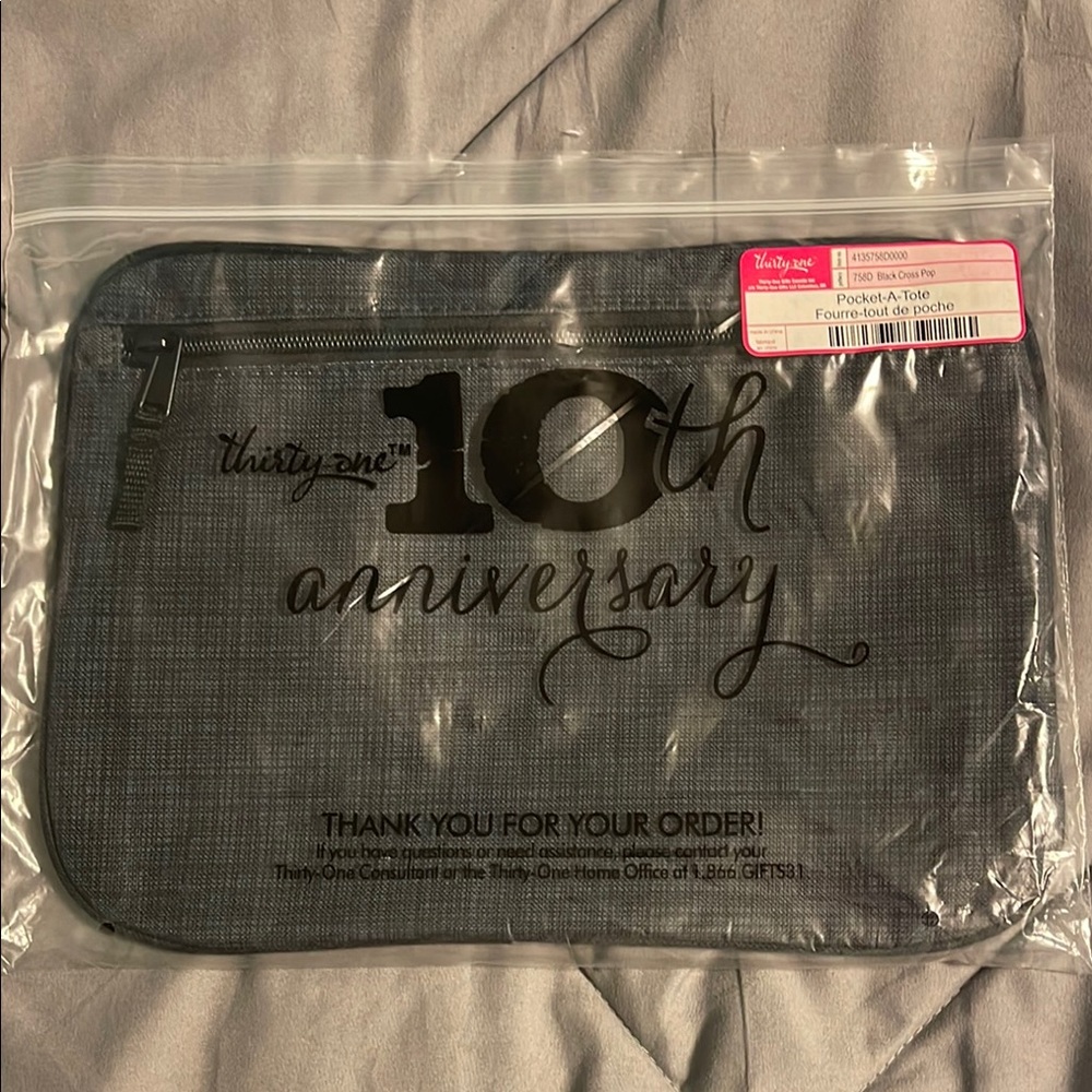 Thirty-One Black and Gray Pocket-A-Tote